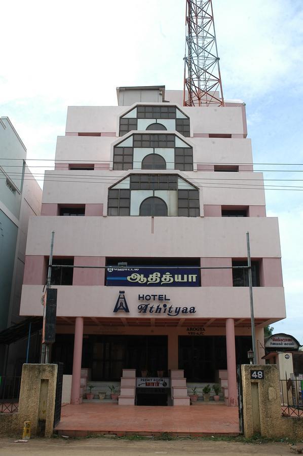 Hotel Athityaa Kumbakonam Exteriör bild