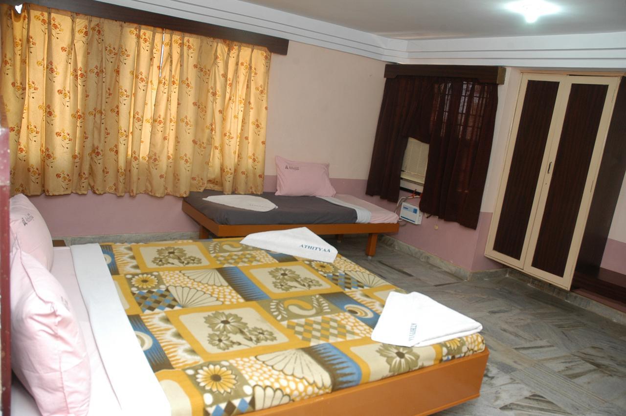 Hotel Athityaa Kumbakonam Exteriör bild